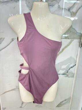 refuge One-Shoulder Swimsuit in Dusty Mauve